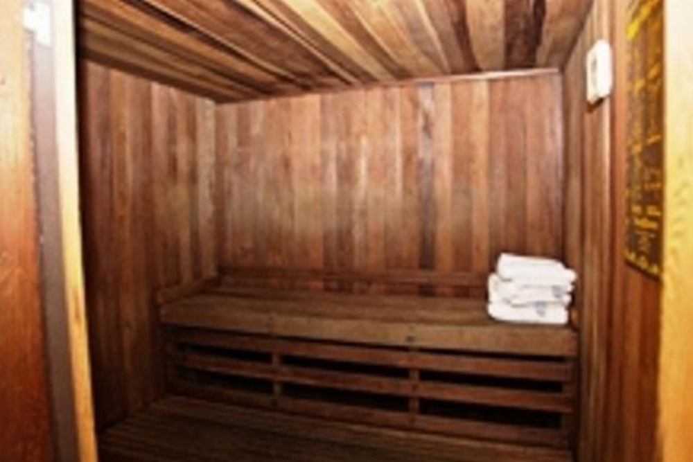 The Gateway Restaurant & Lodge